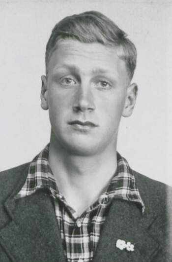 Erling Bauck (portrettbilde fra fangekort)