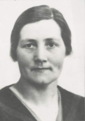 Ingebjørg Sivertsen (portrettbilde, 1930-tallet)