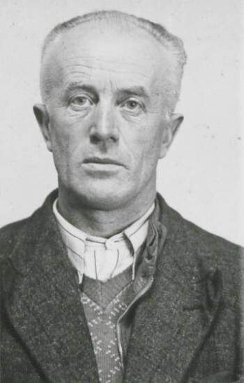 Knut Lauvrak (portrettbilde fra fangekort)