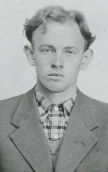 Kjell Egeberg Holmsen (portrettbilde fra fangekort)