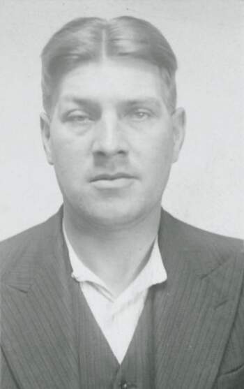 Arne Kolbjørn Holm (portrettbilde fra fangekort)